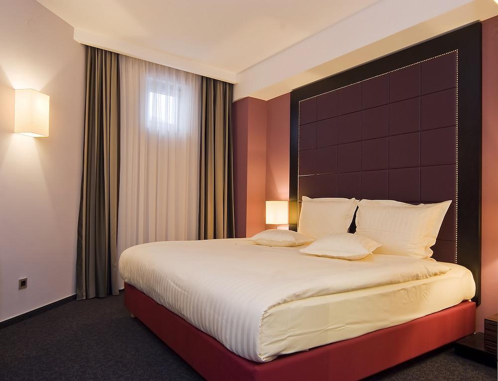 Nobel Design Hotel Beograd Ngoại thất bức ảnh